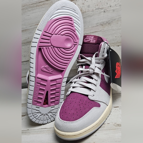 Air Jordan 1 Zoom CMFT 2 “Bordeaux” Women’s 11 DV1305-600 – New w/ Tag (No Box) - Picture 1 of 12